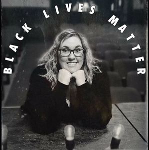 Meet your Posher, Holly